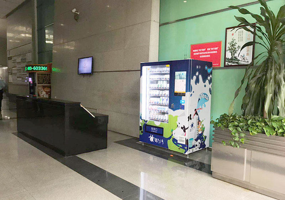 Locker 4G Ağı ile OEM Taze Meyve Otomatı Combo